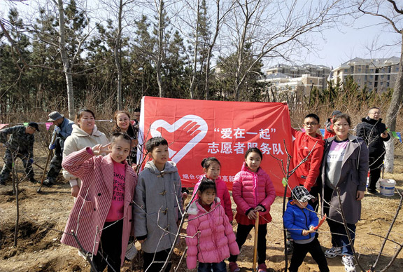 當(dāng)雷鋒月和植樹節(jié)相遇——相約春天，播種綠色，志愿精神薪火傳